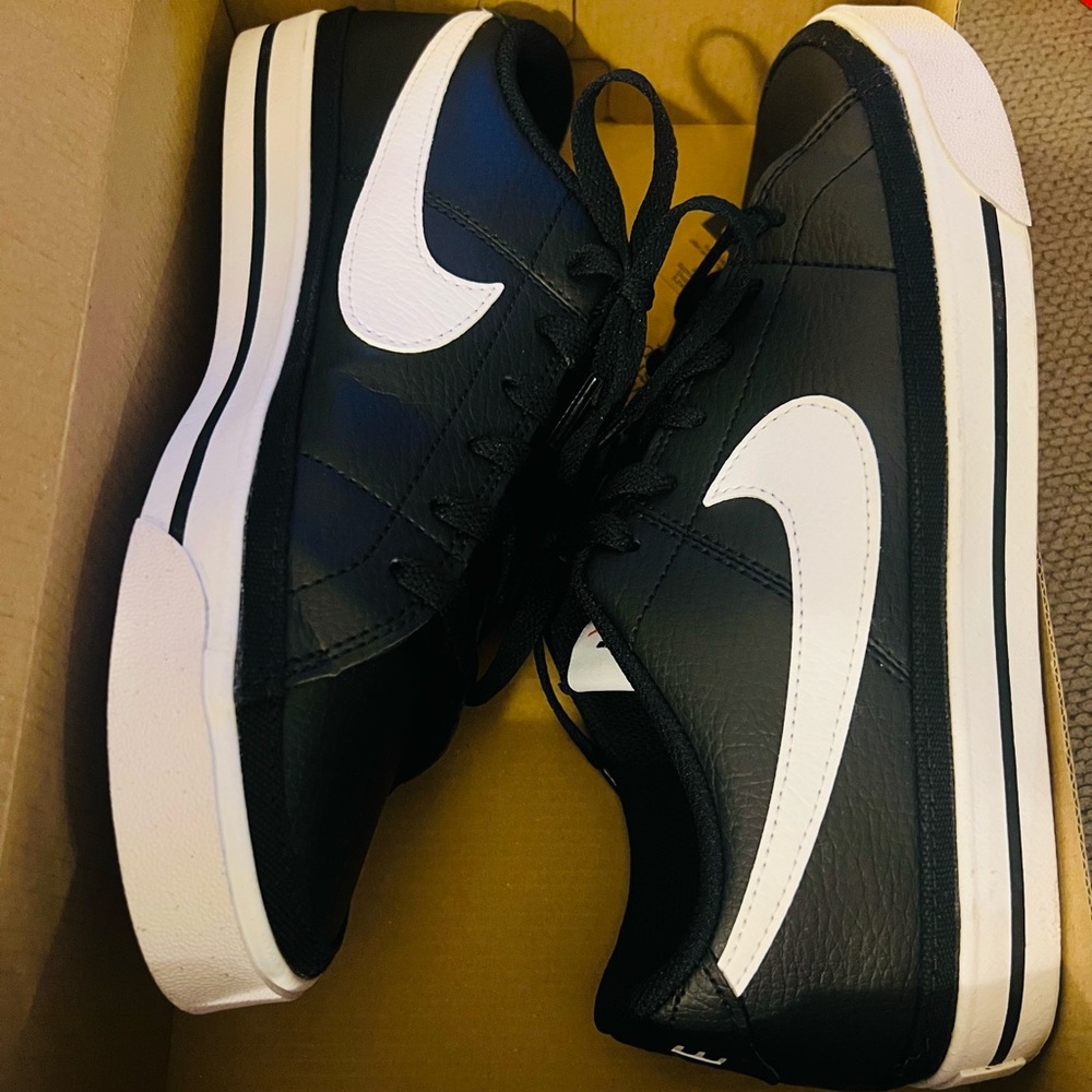 Nike Court Legacy NN men’s size 8 black/white